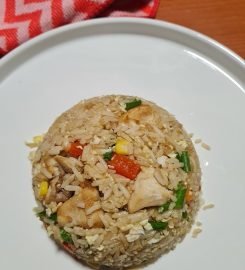 Utazi kitchen And Bar
