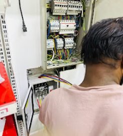 Electrician Dubai 24/7 Technical Services