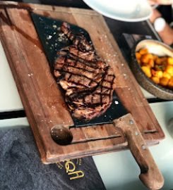 HuQQa Dubai Mall – Best Shisha Lounge & Turkish Restaurant Dubai