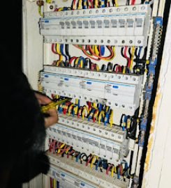 Electrician Dubai 24/7 Technical Services